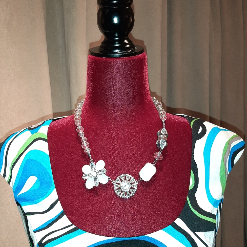 Statement necklace - Picture 2 of 15